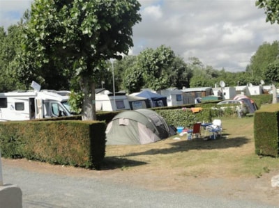 Pitch Trekking Package by foot or by bike with tent (with electricity) — 2