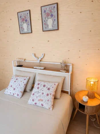 Location - Chalet Cosy  - Hébergement Insolite - - Camping Le Petit Bois