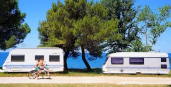 Stellplatz - Stellplatz Blaue Zone: Komfort - Camping Veli Joze