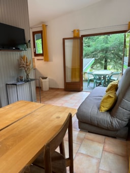 Accommodation - Gîte 4 P - 2 Bedrooms With Air Conditioning - Terrace - Village Vacances Camboussel