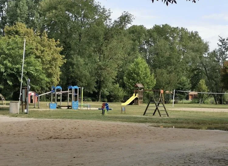 Camping Paradis Aubeterre sur Dronne