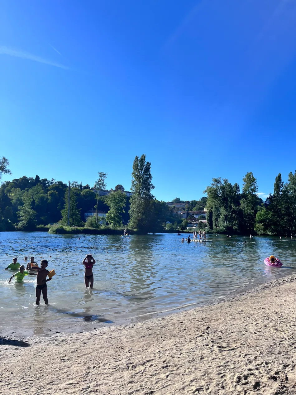 Camping Paradis Aubeterre sur Dronne