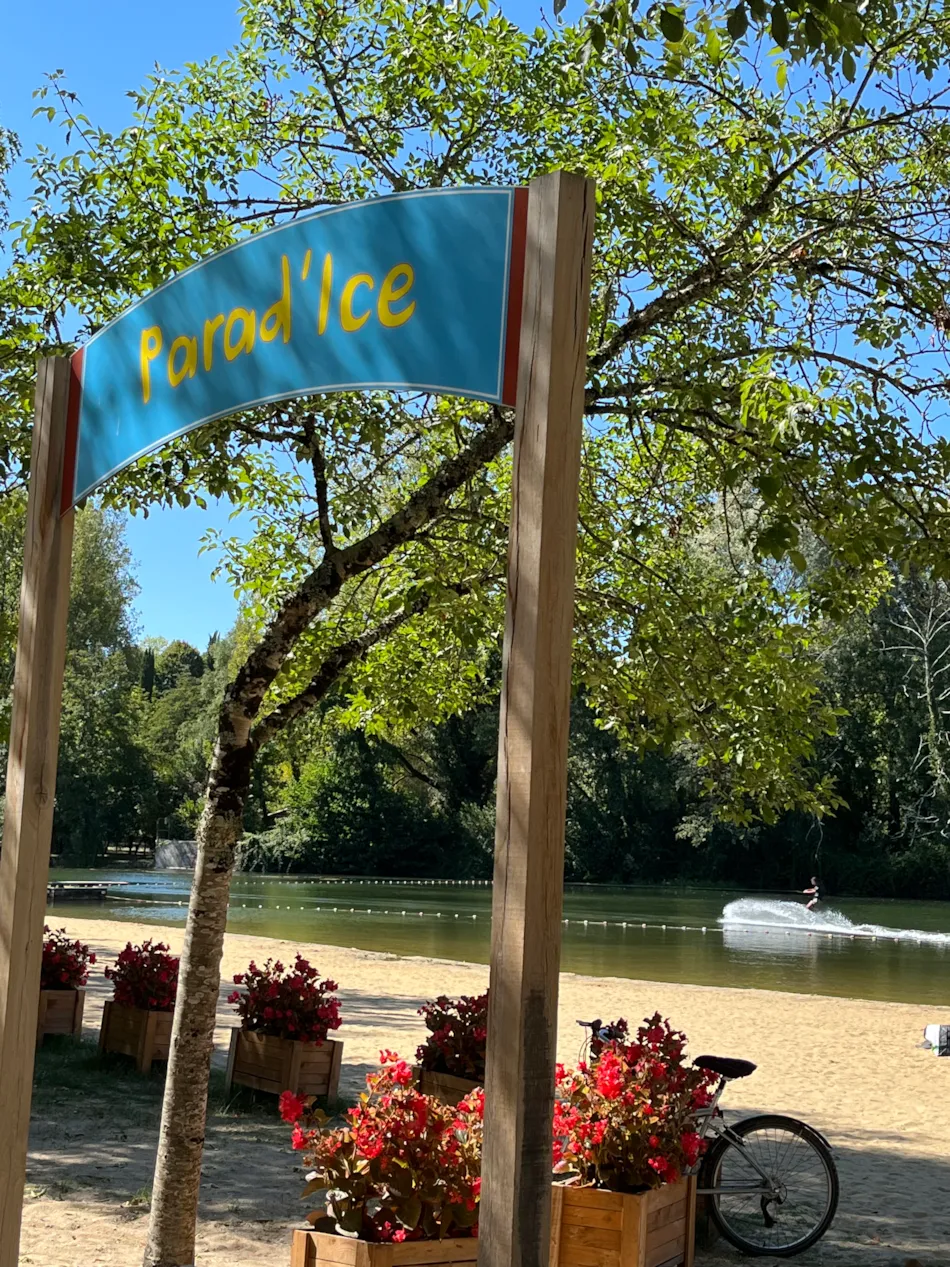 Camping Paradis Aubeterre sur Dronne