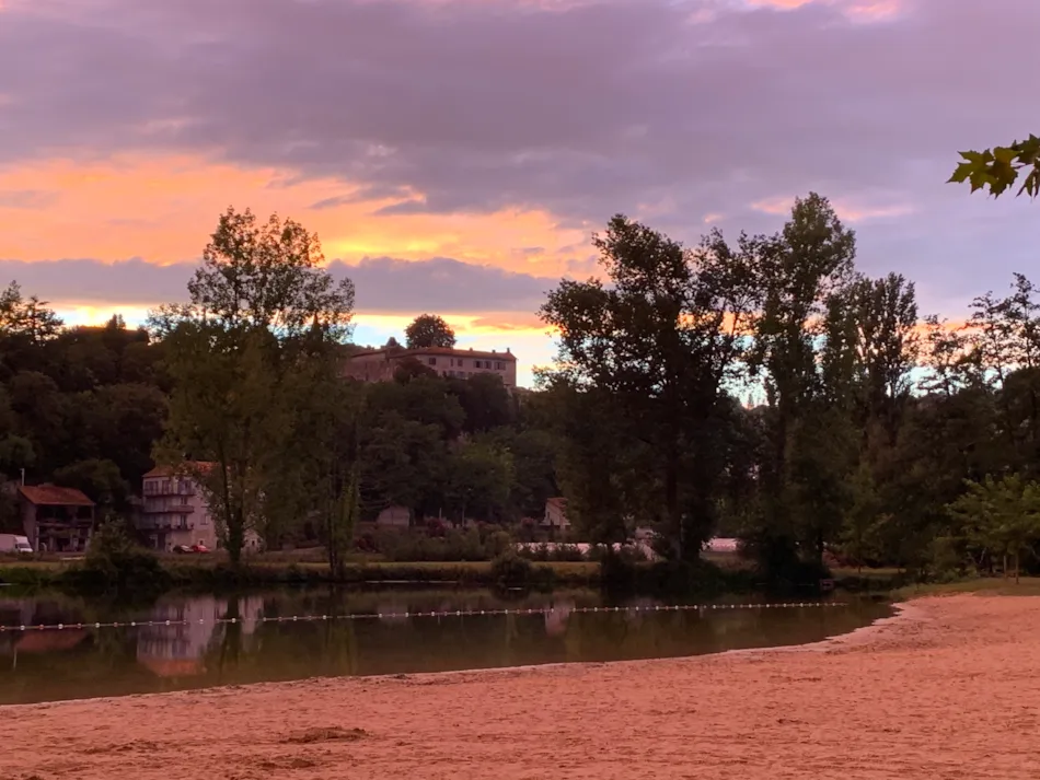 Camping Paradis Aubeterre sur Dronne