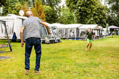 Pitch Camping 2 : car + tent/caravan or camping-car + electricity + water