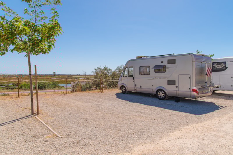 Grundstück mit Aussicht, Wohnmobil weniger als 8 Meter