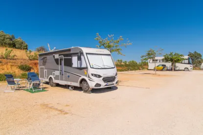 Motorhome Pitch Of 8 To 10 Meters