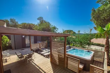 Mietunterkunft - Taos 8 Luxus 4 Schlafz. 3 Bad. 59 M2 Jacuzzi - Camping Miremer