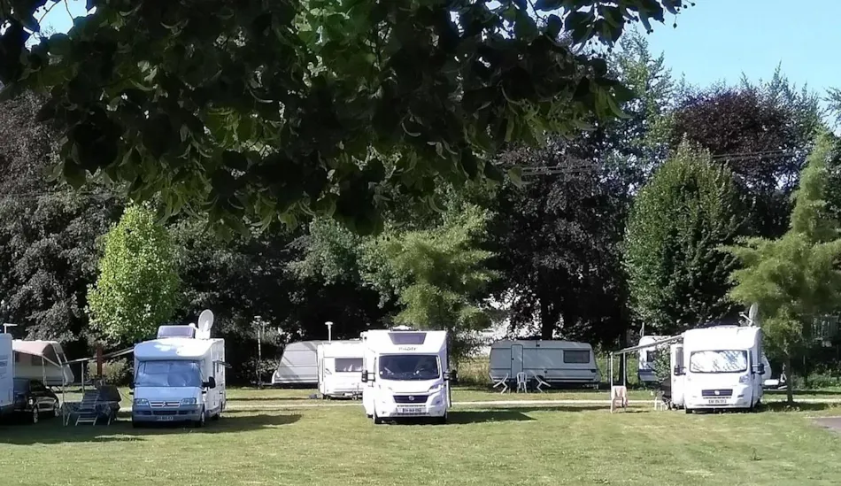 Camping Les Rives de l'Oust