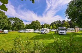 Camping Les Rives de l'Oust - image n°2 - Camping Direct