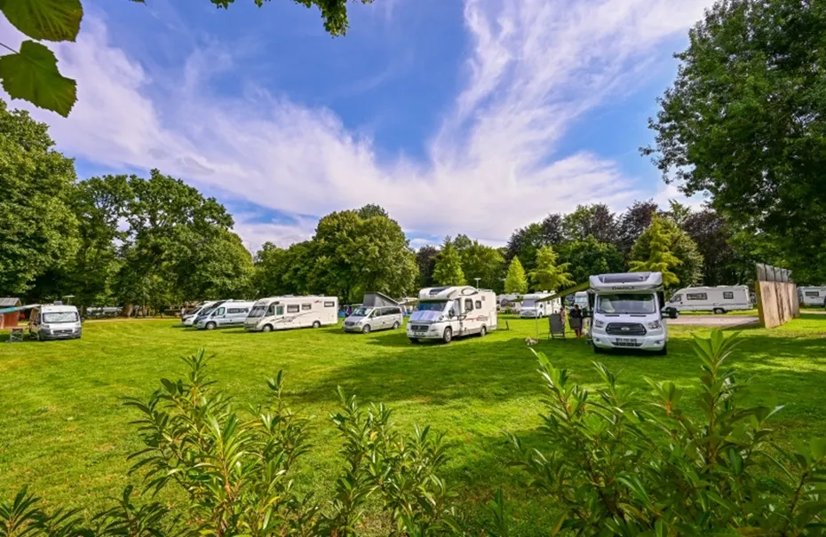 Camping Les Rives de l'Oust