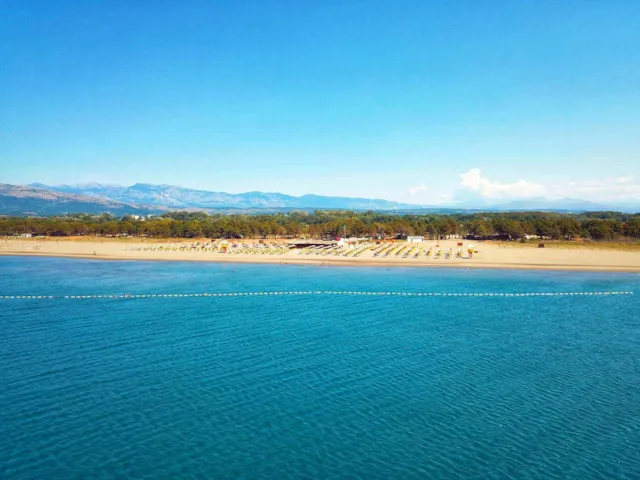 MCM Beach & Camping - image n°1 - Camping Direct