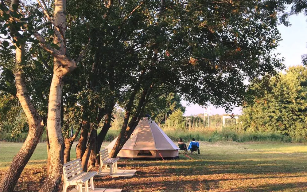 Stellplatz - Stellplatz Fur Großes Zelt - MCM Camping & Resort