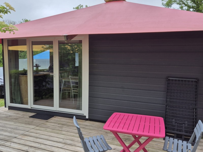 CHALET 1 Schlafzimmer mit Terrasse