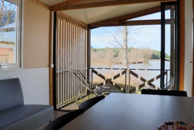 Chalet Lakeside 28m² Confort- 2 bedrooms +Terrace + TV - adapted to the people with reduced mobility