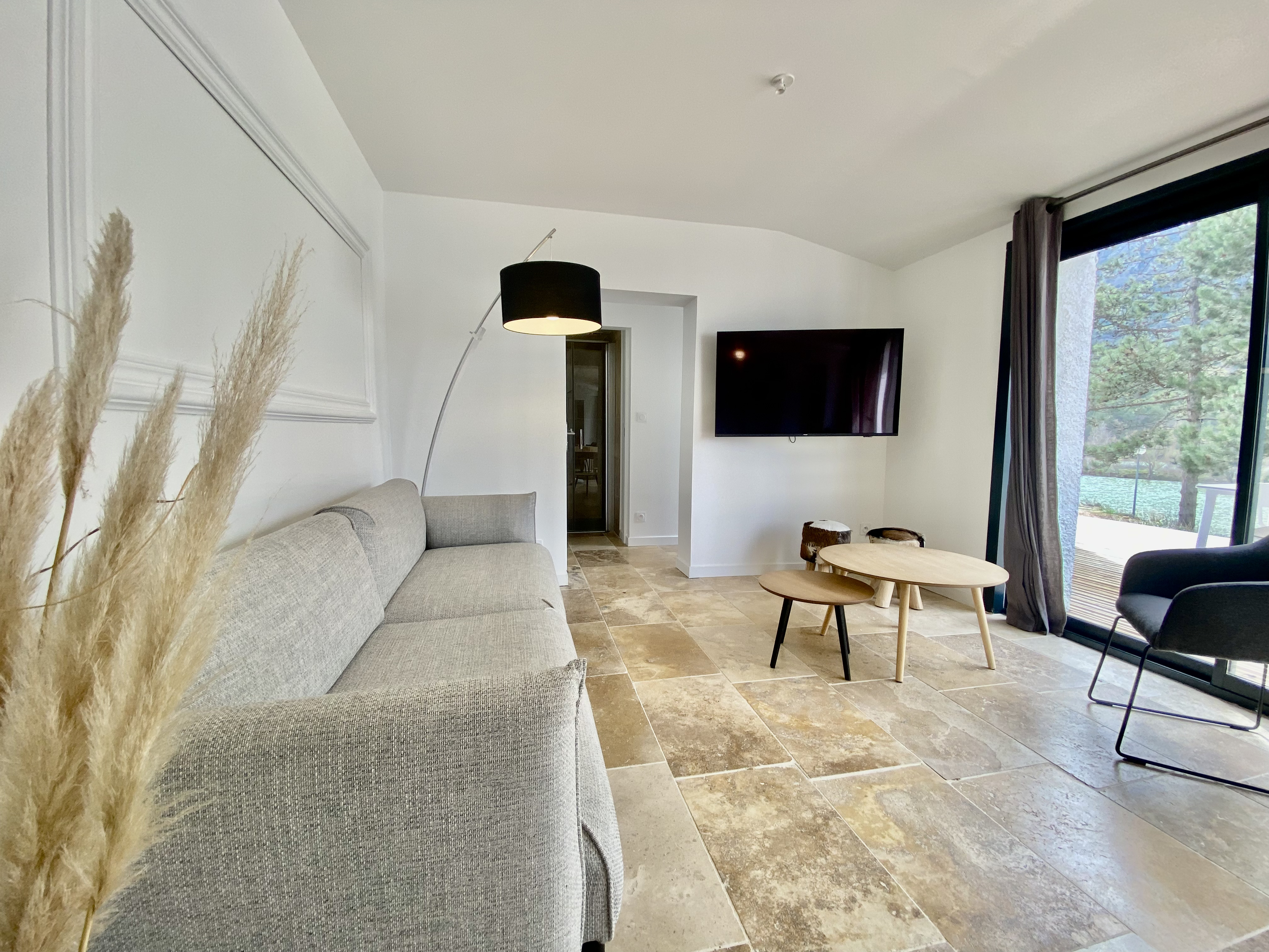 Villa 116m² Premium - 3 chambres + Terrasse Vue Lac + TV + 2SDB + SPA + LV