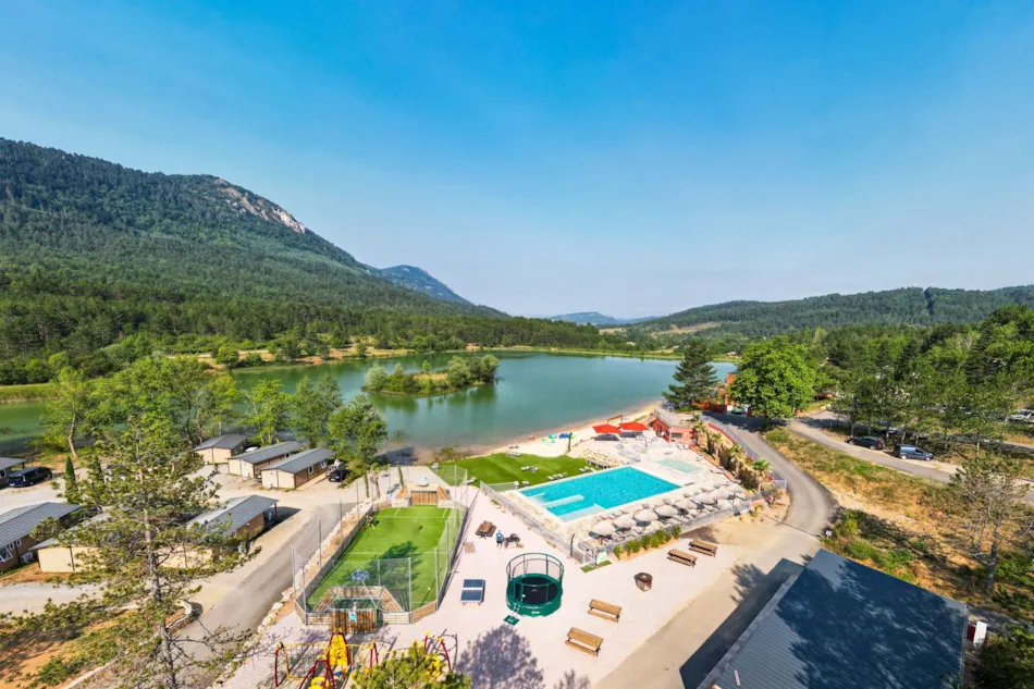 Flower Camping InNature