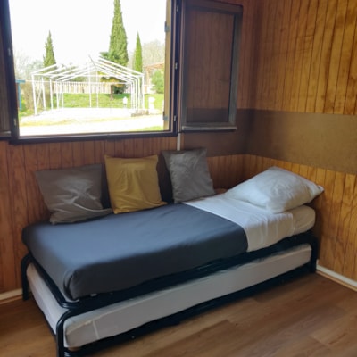 Chalet Malin 13m² - 1 bedroom - with toilet - shower at the campsite sanitary block - — 5