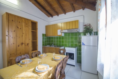 Bungalow Standard (5 beds) — 3