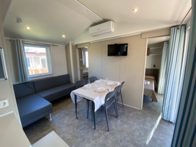 Deluxe Mobile Home 1st Raw Single Bathroom — 2