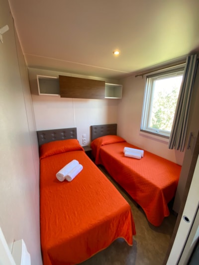Deluxe Mobile Home 1st Raw Single Bathroom — 6