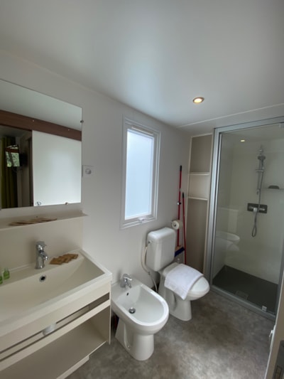 Superior Mobile Home (seaside area - bathroom italian style) — 7