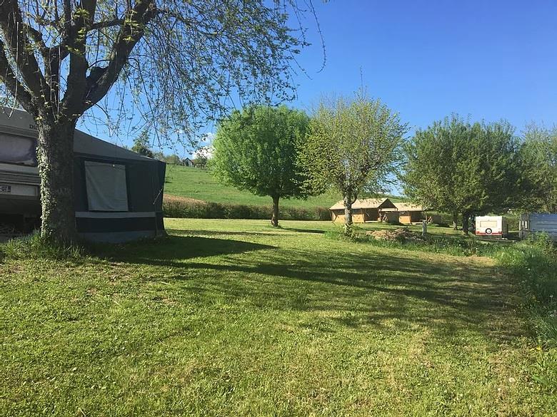 Camping Le Bel Air Saint Pierre De Curtille Camping Nature Le Bel Air | Lac du Bourget, Bauges | Campingsdessavoie.com