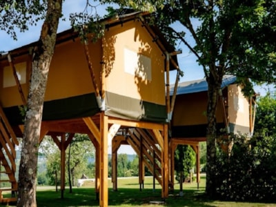 CANVAS LODGES: ELEVATION
