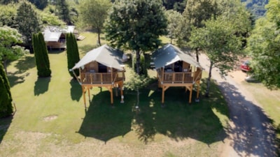 CANVAS LODGES: ELEVATION