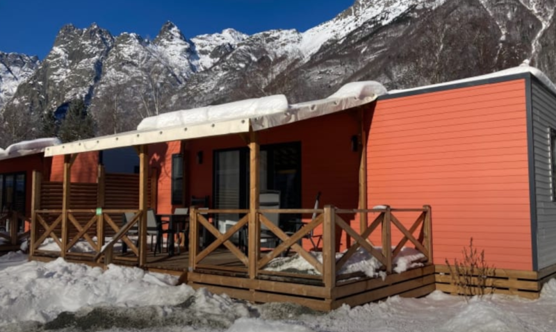 Winter Mobile-home Romanche