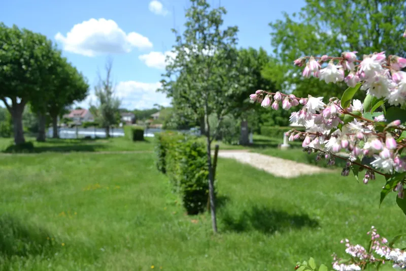 Emplacement 1 Tente + Électricité (Maxi 3 Tentes)