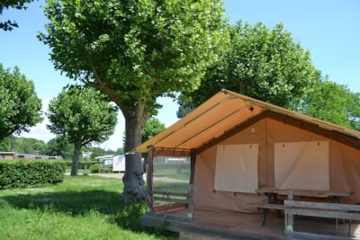Canvas bungalow
