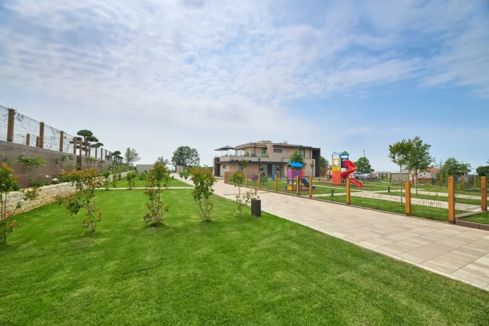 Kampeerplaats(en) - Kampeerplaats Familie - San Servolo Wellness Camping