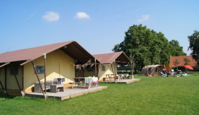 Luxury tent