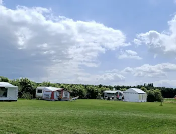 Kampeerplaats(en) - Staanplaats - Hoeve Linnerveld