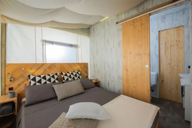 Safari Tent Lake View