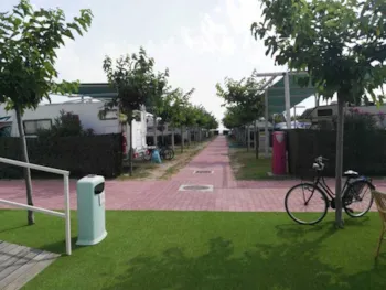 Kampeerplaats(en) - Standplaats Oleandri 6X8 M. - Heliopolis Camping & Village