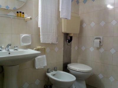 House two-roomed with 2 bathrooms