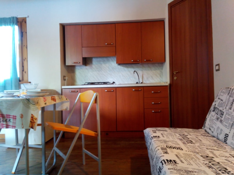 Haus drei Räume mit 2 Badezimmer