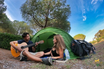 Pitch big tent — 3