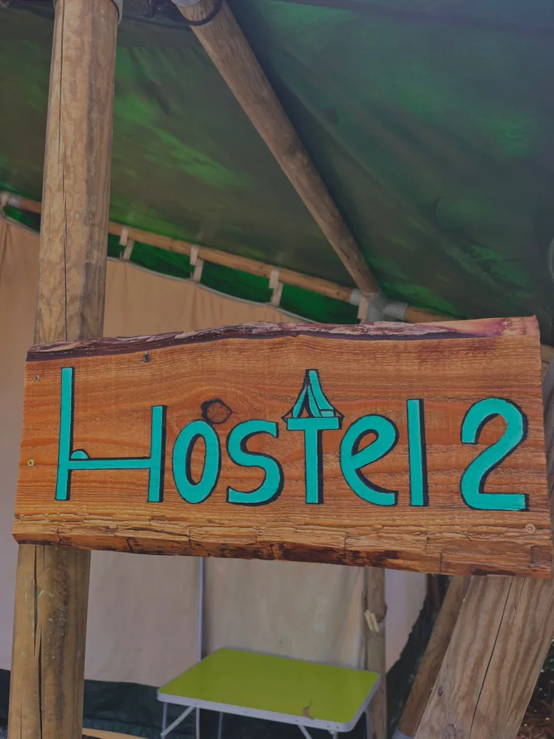 Glamping Hostel 2