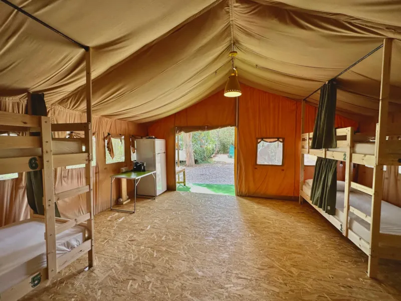 Glamping Hostel 2