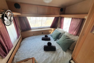 Caravan — 4