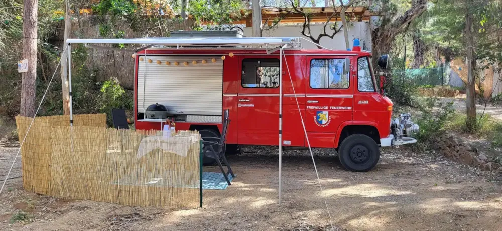 Accommodation - Fire Truck Camper - Camping Village Casa dei Prati