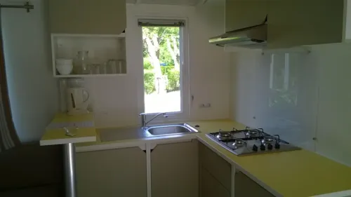Location - Mobil-Home Belledonne Confort 32M² - 3 Chambres + Terrasse Non Couverte + Plancha - - image n°4 - Flower Camping  A La Rencontre du Soleil