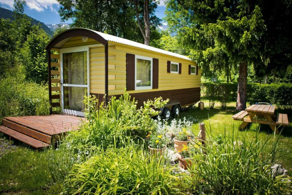 Flower Camping  A La Rencontre du Soleil