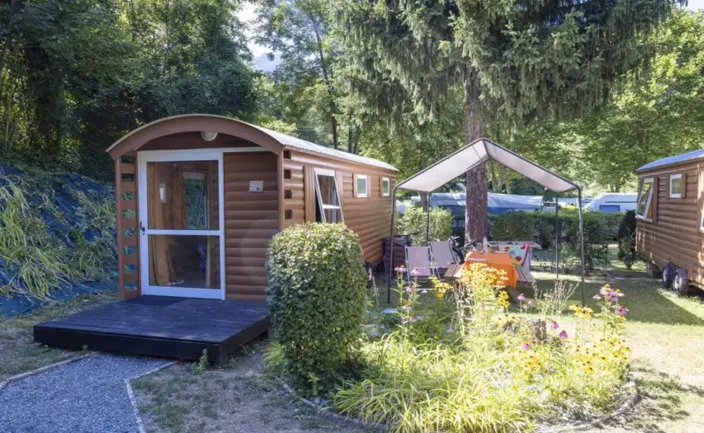 Accommodation - Les Ecrins Standard Gipsycar 17M² - 1 Bedroom + Plancha - - Flower Camping  A La Rencontre du Soleil