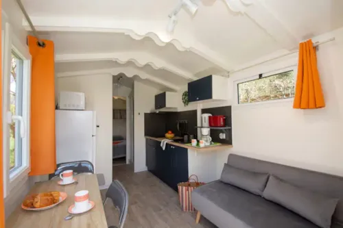 Location - Roulotte Arizona Confort 17M² - 1 Chambre + Plancha - - image n°3 - Flower Camping  A La Rencontre du Soleil