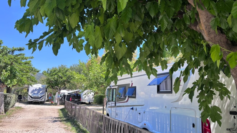Emplacement tente, caravane ou camping car