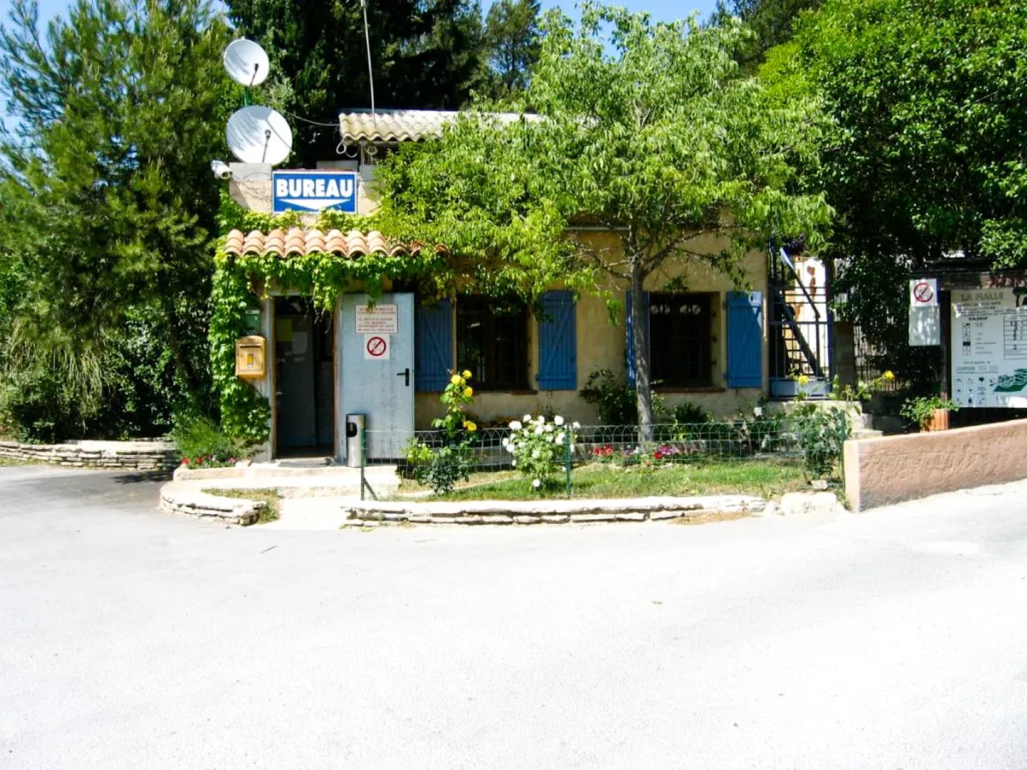 Camping les collines de la malle